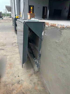 लोडिंग बे आवेदन के लिए इलेक्ट्रिक हाइड्रोलिक एज ओ डॉक लेवलर प्लेट