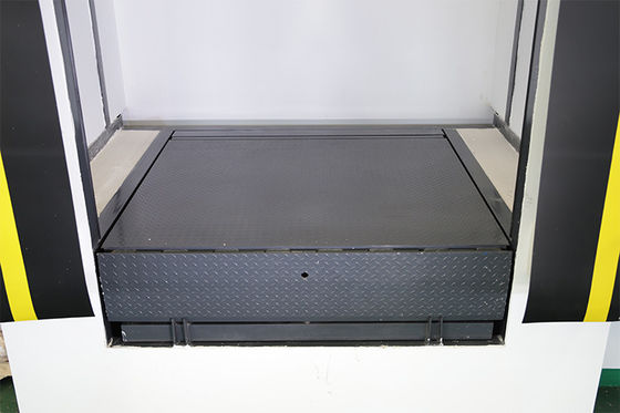 रासायनिक औद्योगिक लोडिंग डॉक लेवलर स्मार्ट सुरक्षा 750w बटन दबाएं
